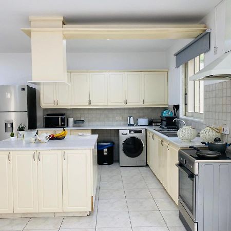 Gaia - 4 Bedroom House In לרנקה מראה חיצוני תמונה